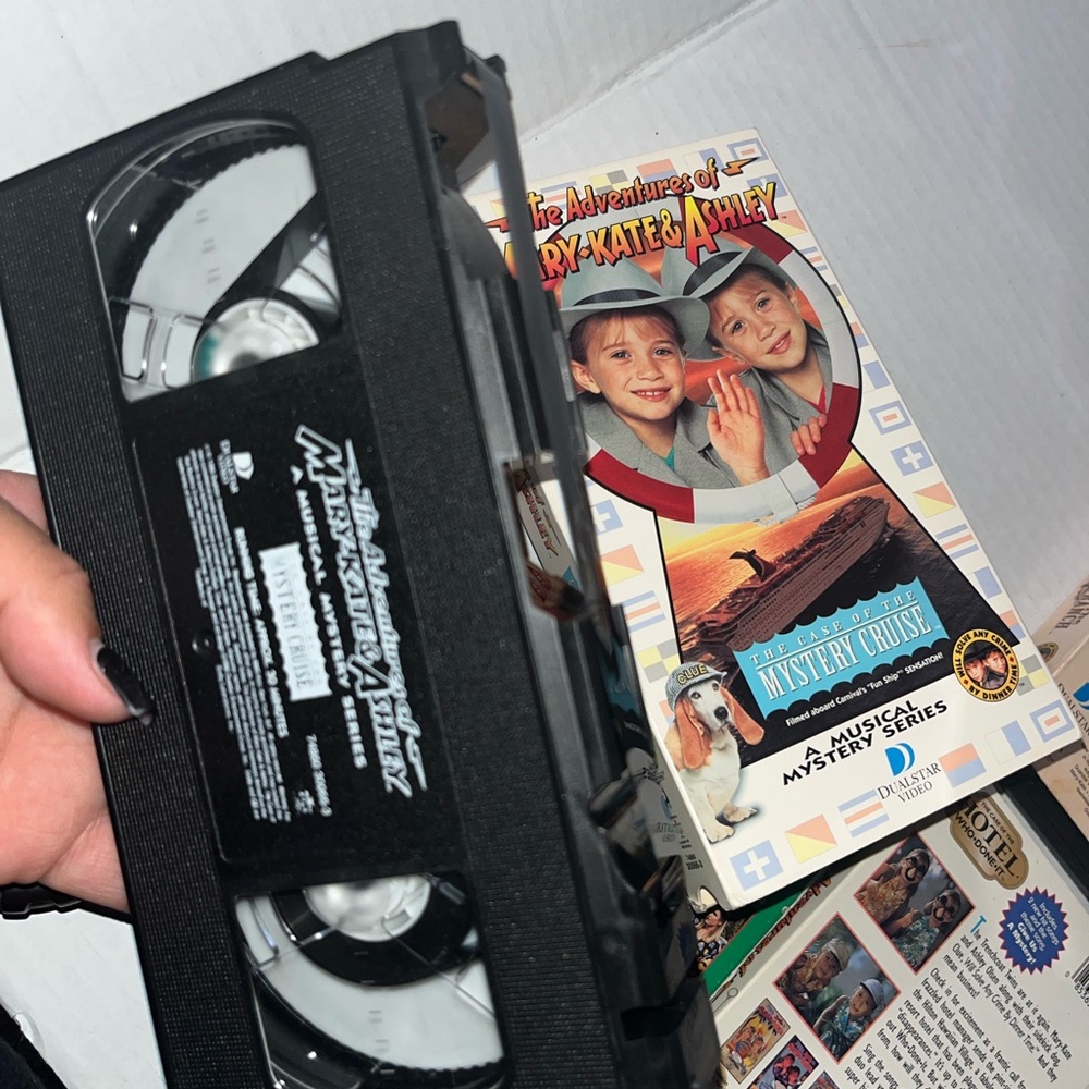 Mary - Kate & Ashely VHS Bundle - Picture 3 of 3